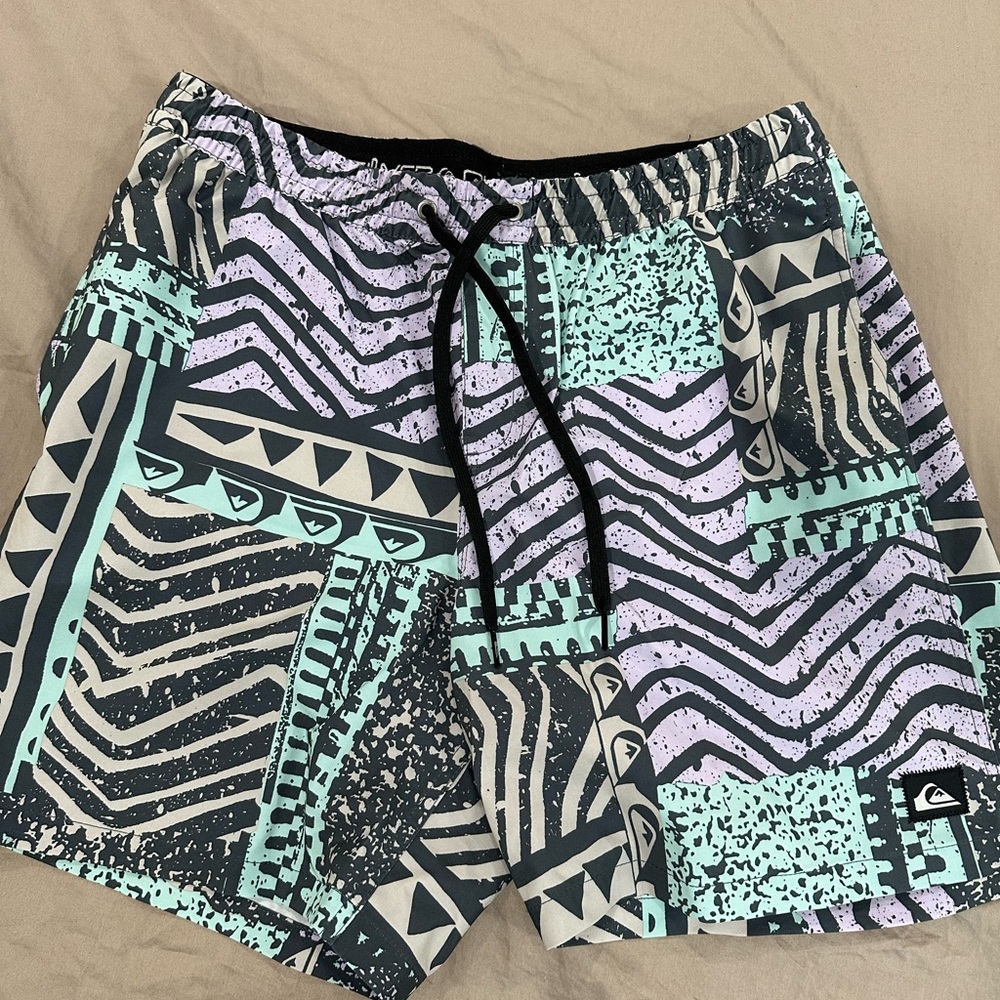Quiksilver Men's Geometric Shorts - Black and Mint